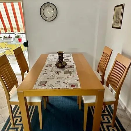 Cozy Near The Sea! Дуррес